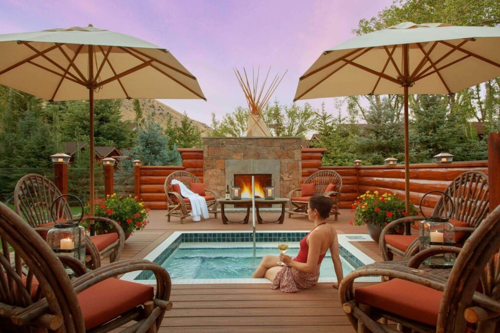 best spa in Jackson Hole, outdoor pool at the Spa at the Rustic Inn, the Spa at the Rustin Inn