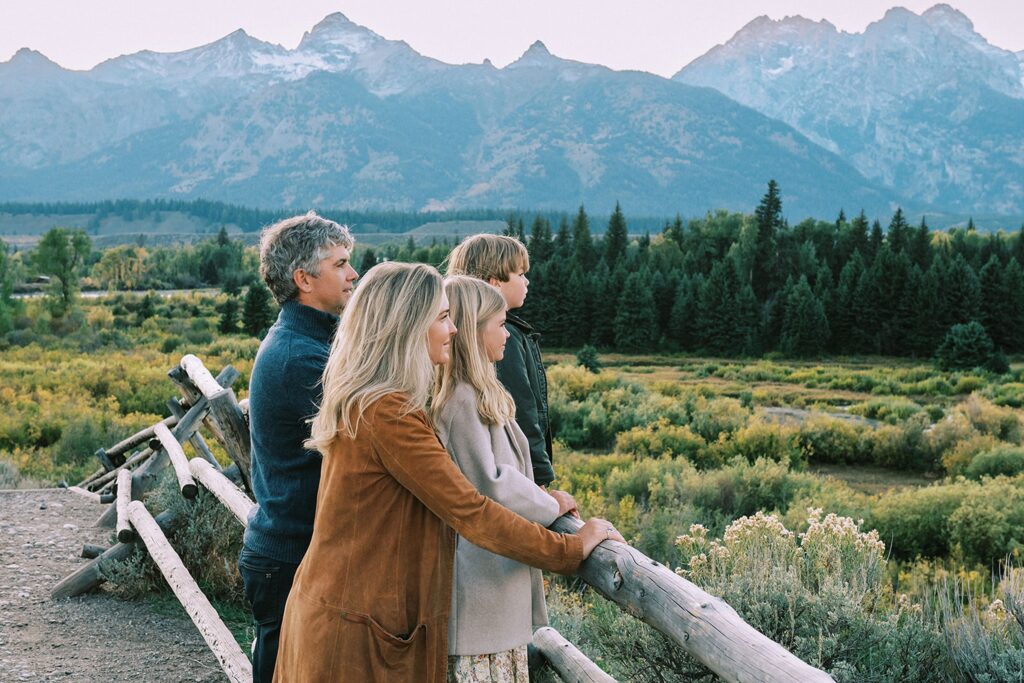 family poses in Grand Teton National Park, family portraits in Grand Teton National Park, family portraits in Jackson Hole, 